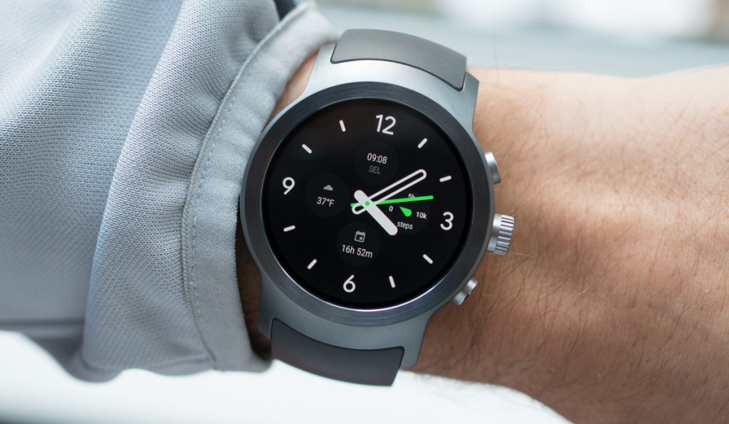 به ساعت نگاه کنید