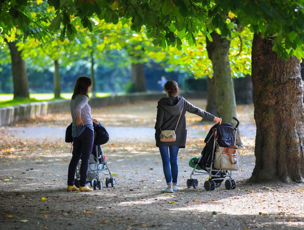 فعالیت با کودکان