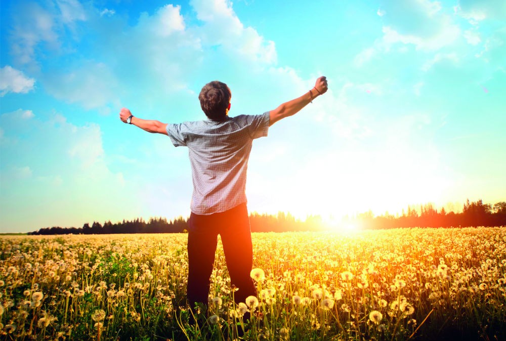 در زیر آفتاب