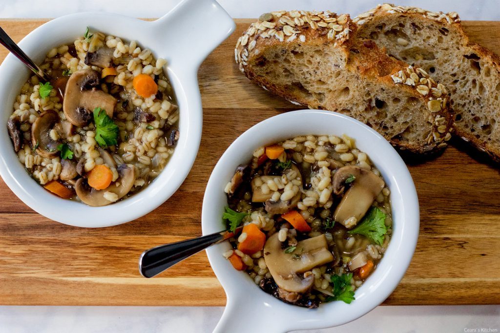 سوپ قارچ و جو