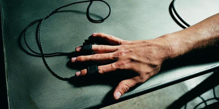 تست دروغ شناسی