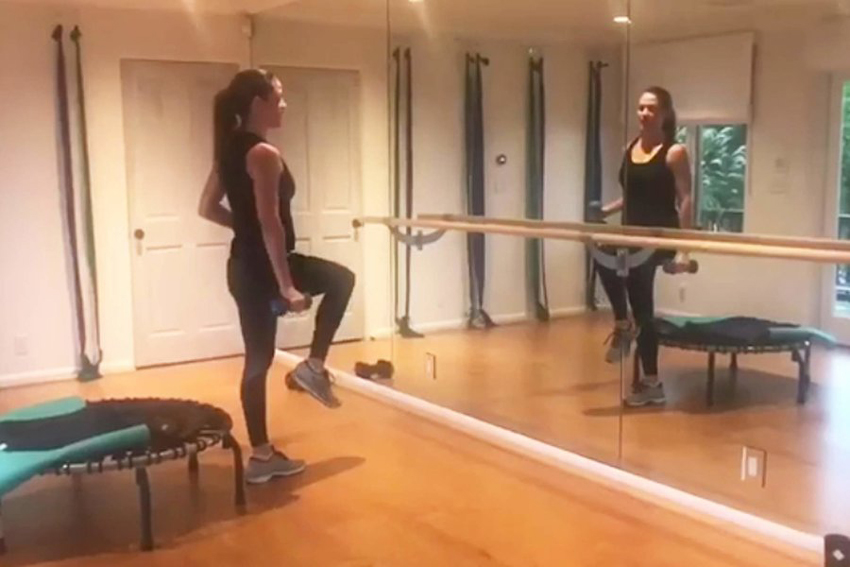 جنیفر گارنر در حال ورزش