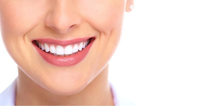 سفید کردن دندان با جوش شیرین