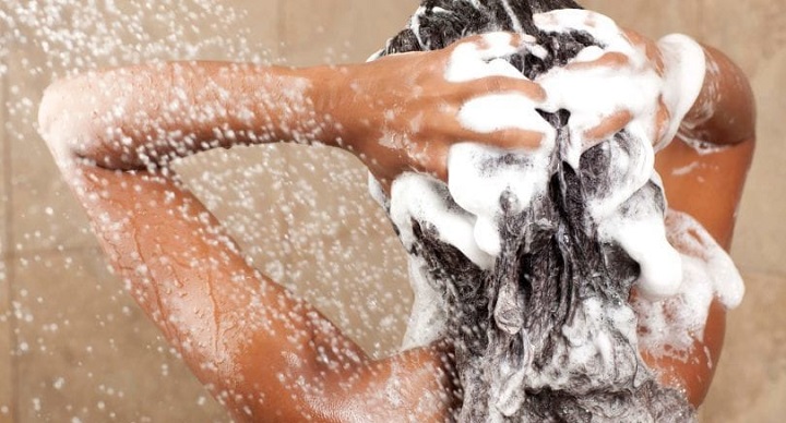 شامپو کردن مو