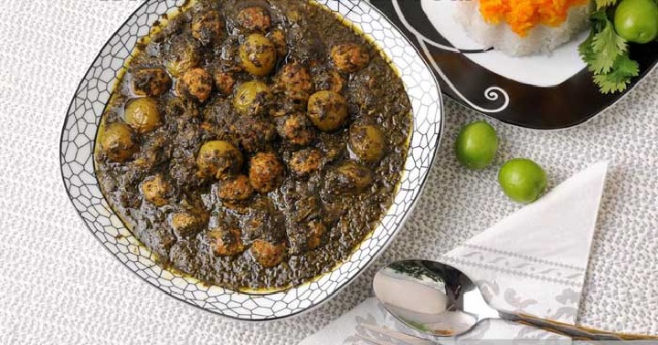 خورش گوجه سبز