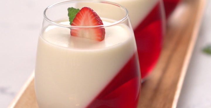 ژله توت فرنگی