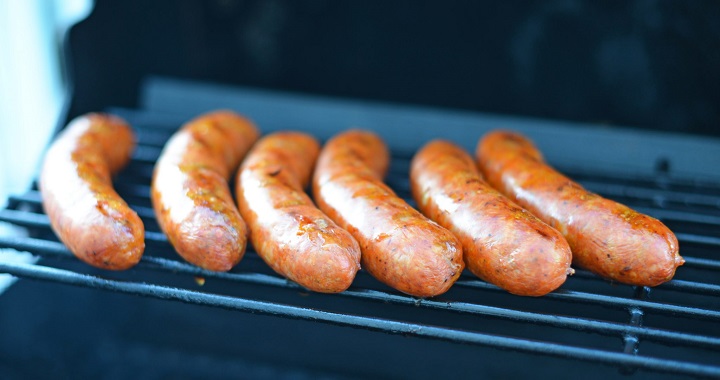 طرز تهیه سوسیس خانگی